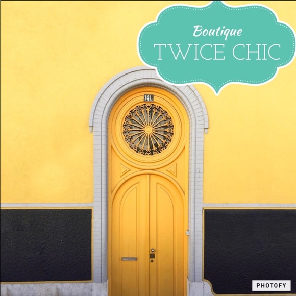 🎉SOLDOUT🆕🖤Ultimate Cold Shoulder Swing Dress🖤 - Picture 8 of 8